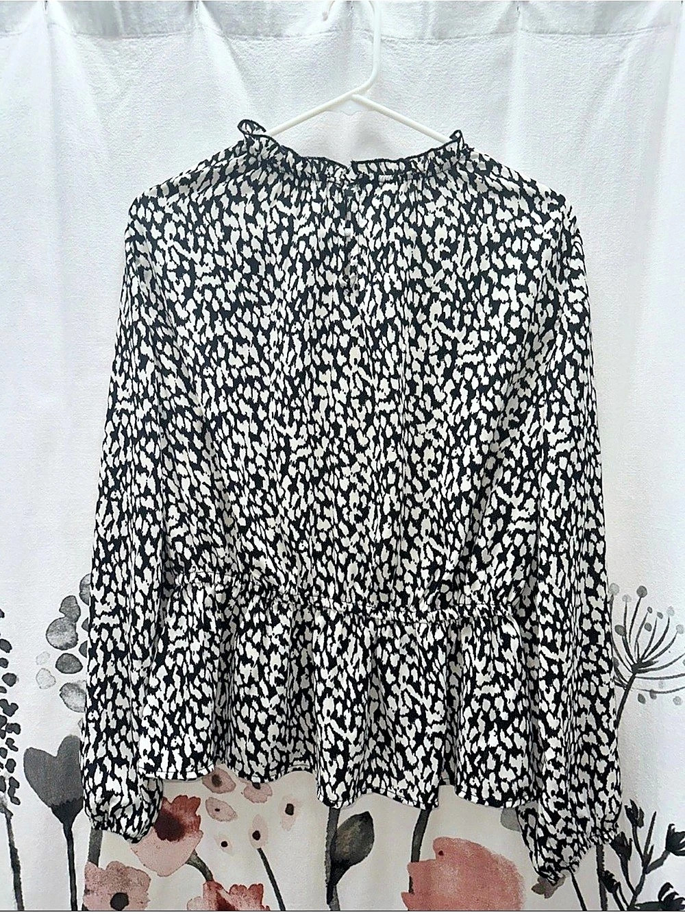 Maurices Animal Print Blouse in Black & White Size Medium NWT